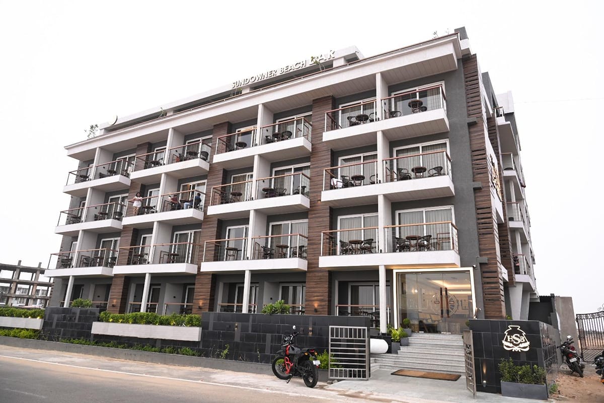 Hotel Sonar Bangla, Puri on New Marine Drive Road